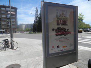 Promoción del Comercio Justo en mobiliario urbano de Vitoria-Gasteiz
